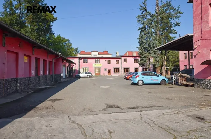 Pronájem obchodního prostoru, Frýdek-Místek, Třebízského, 200 m2