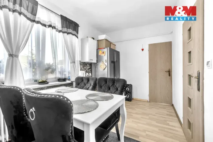 Prodej rodinného domu, Staré Jesenčany, 110 m2