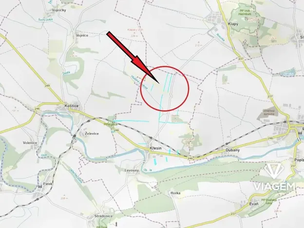 Prodej podílu pole, Křesín, 1622 m2