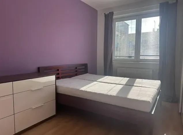 Pronájem bytu 2+kk, Praha - Řeporyje, Dělená, 57 m2