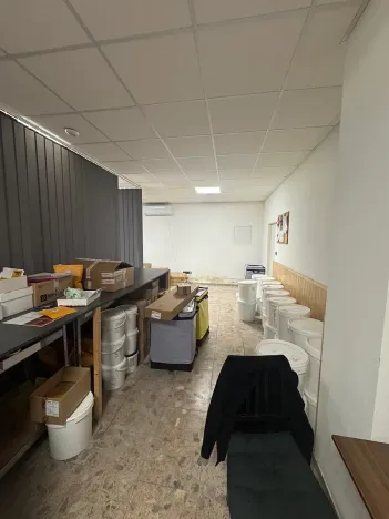 Pronájem obchodního prostoru, Hulín, nám. Míru, 141 m2