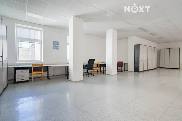 Prodej kanceláře, České Budějovice, Jírovcova, 784 m2