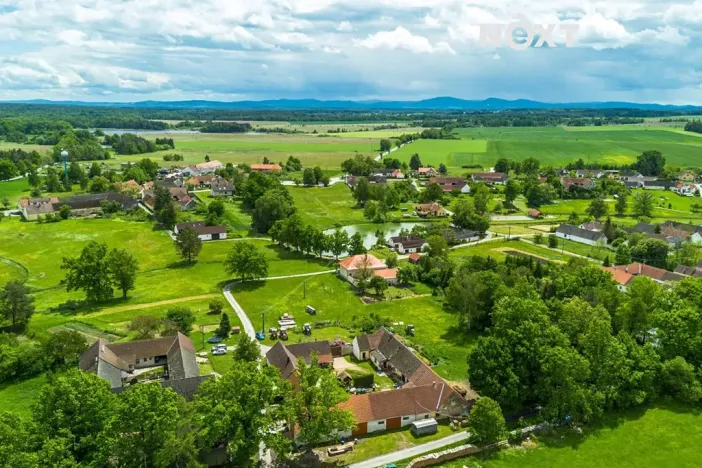 Prodej pozemku pro bydlení, Hrachoviště, 2949 m2