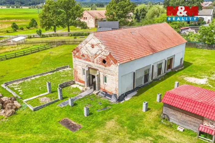 Prodej zemědělského objektu, Křižovatka, 240 m2
