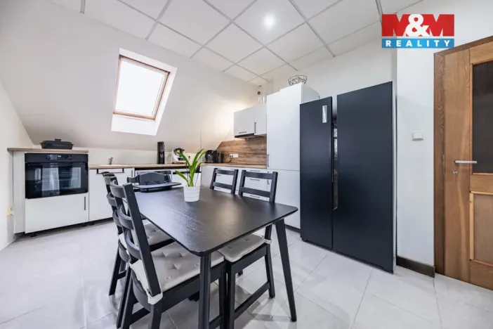 Prodej výrobních prostor, Droužkovice, Rudé armády, 486 m2