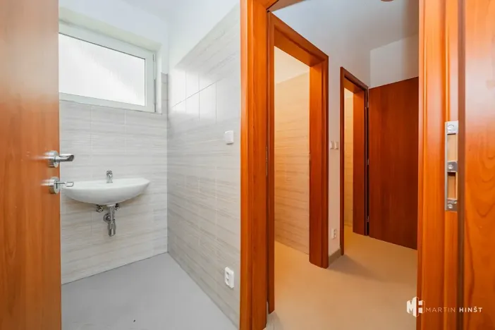 Pronájem výrobních prostor, Zlonín, Hlavní, 50 m2