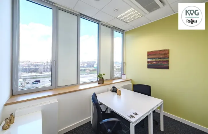 Pronájem kanceláře, Praha - Karlín, Rohanské nábřeží, 50 m2