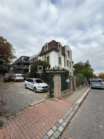 Pronájem bytu 2+kk, Praha - Liboc, Jenečská, 34 m2