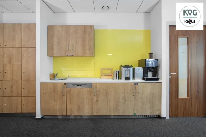 Pronájem kanceláře, Praha - Ruzyně, Aviatická, 75 m2