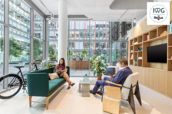 Pronájem kanceláře, Praha - Karlín, Rohanské nábřeží, 60 m2