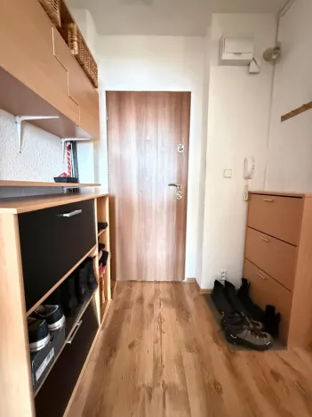 Pronájem bytu 1+1, Ostrava - Poruba, Vincence Makovského, 38 m2