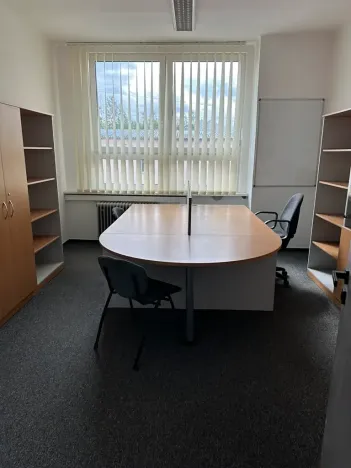 Pronájem kanceláře, Boršov nad Vltavou, Průmyslová, 19 m2