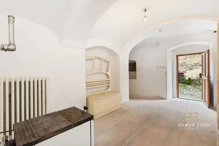 Prodej vícegeneračního domu, Chotiněves, 495 m2