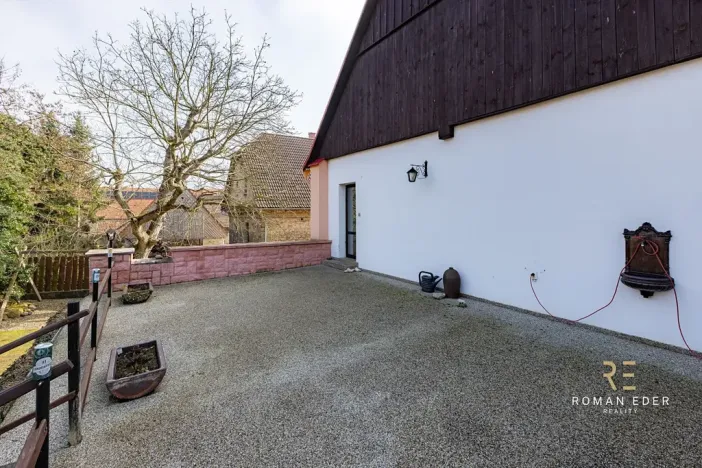 Prodej vícegeneračního domu, Chotiněves, 495 m2