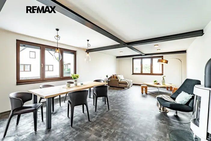 Prodej vily, Jindřichův Hradec, Spojovací, 183 m2