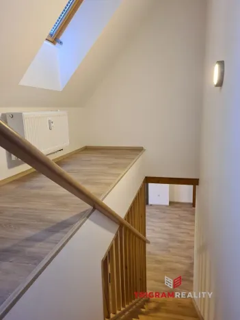 Pronájem bytu 2+kk, Hradec Králové, třída Karla IV., 70 m2