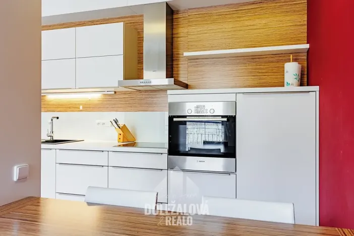 Pronájem bytu 2+kk, Jihlava, U Dlouhé stěny, 58 m2