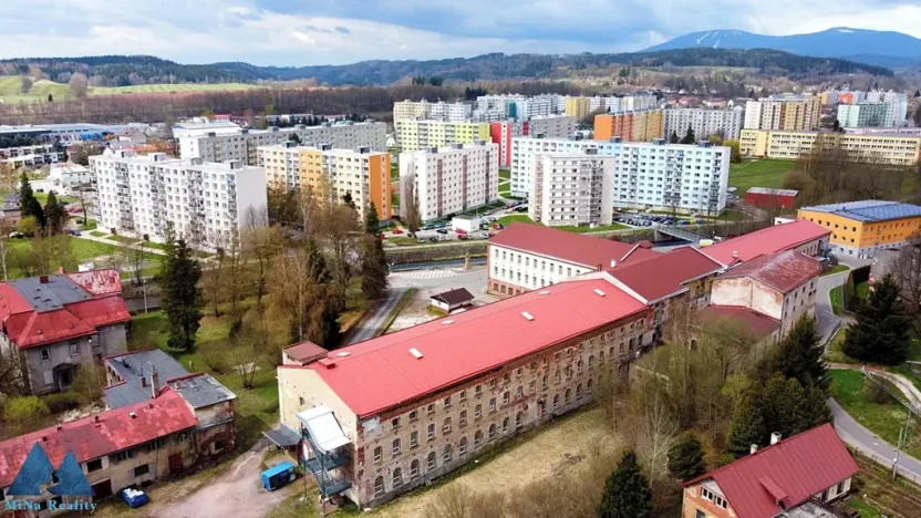 Pronájem skladu, Trutnov, Tovární, 1610 m2