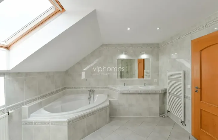 Pronájem vily, Průhonice, Jetelová, 370 m2