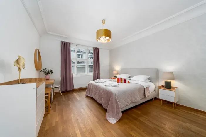 Prodej bytu 2+kk, Praha - Staré Město, Dlouhá, 72 m2