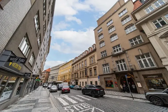 Prodej bytu 2+kk, Praha - Staré Město, Dlouhá, 72 m2