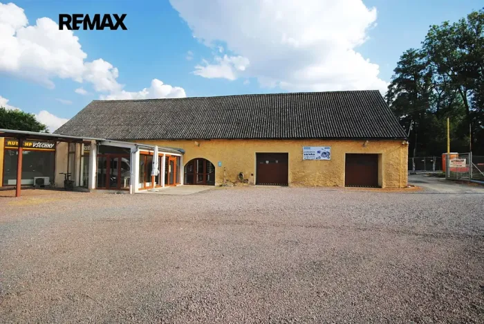 Prodej komerční nemovitosti, Církvice, 6984 m2