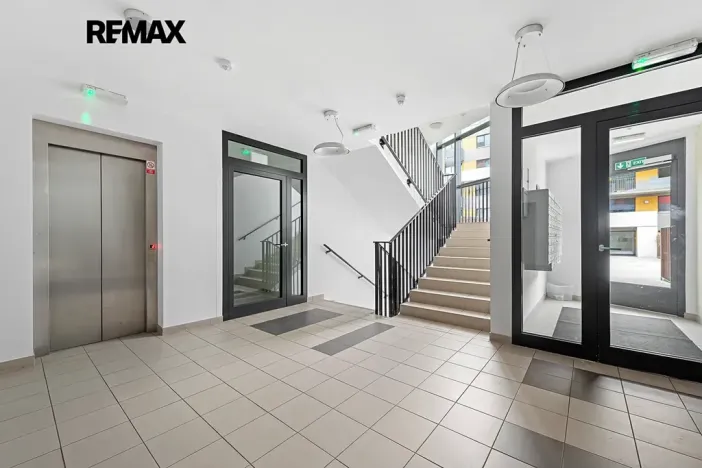 Prodej bytu 2+kk, Praha - Hlubočepy, Devonská, 64 m2