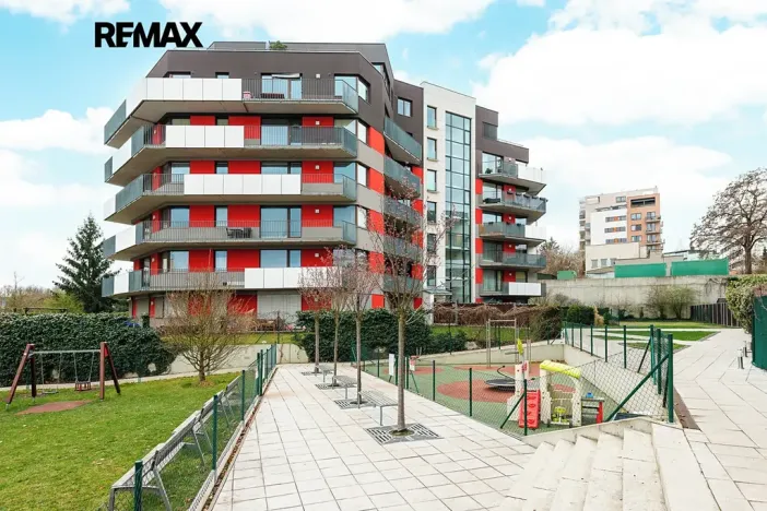 Prodej bytu 2+kk, Praha - Hlubočepy, Devonská, 64 m2