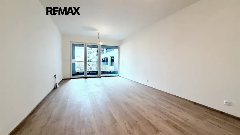 Pronájem bytu 1+kk, Praha - Hloubětín, Poděbradská, 45 m2