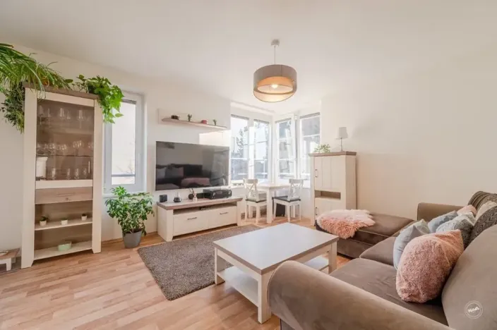 Prodej bytu 2+kk, Praha - Zbraslav, Pelzova, 60 m2