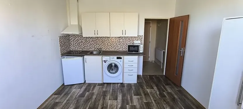 Prodej bytu 1+kk, Cheb, 17. listopadu, 23 m2
