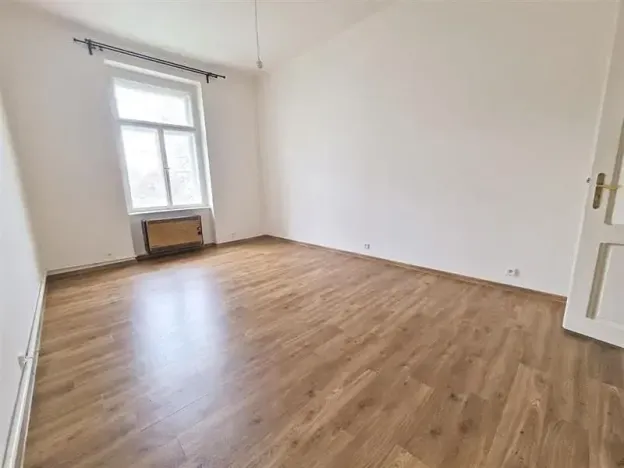 Pronájem bytu 1+1, Praha - Vršovice, Moskevská, 46 m2