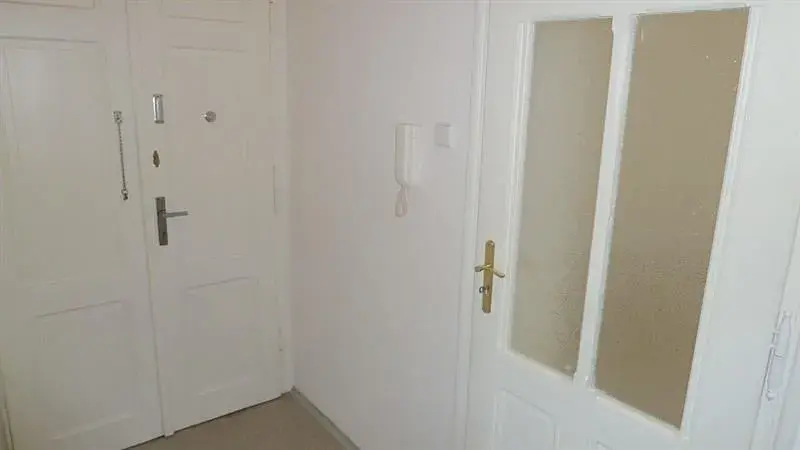 Pronájem bytu 1+1, Praha - Vršovice, Moskevská, 46 m2