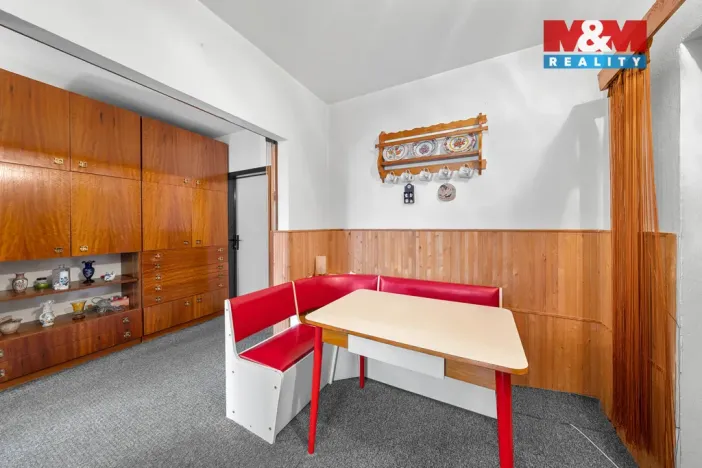 Prodej bytu 4+1, Ústí nad Labem - Krásné Březno, Neštěmická, 84 m2