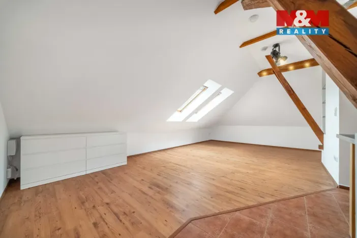 Prodej bytu 1+kk, Mníšek pod Brdy, 5. května, 55 m2