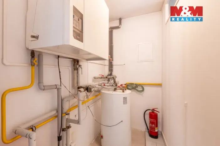 Prodej obchodního prostoru, Postoloprty, Marxovo náměstí, 440 m2