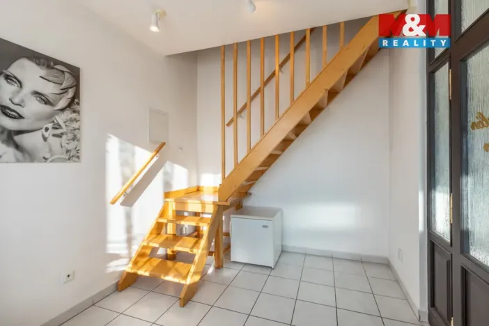 Prodej obchodního prostoru, Postoloprty, Marxovo náměstí, 440 m2