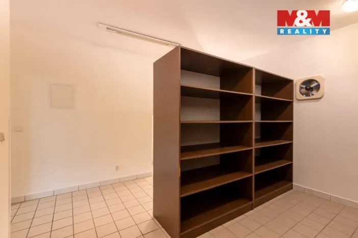 Prodej obchodního prostoru, Postoloprty, Marxovo náměstí, 440 m2
