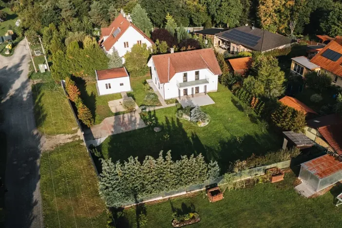 Prodej rodinného domu, Dolní Břežany, Na Zálepech, 150 m2