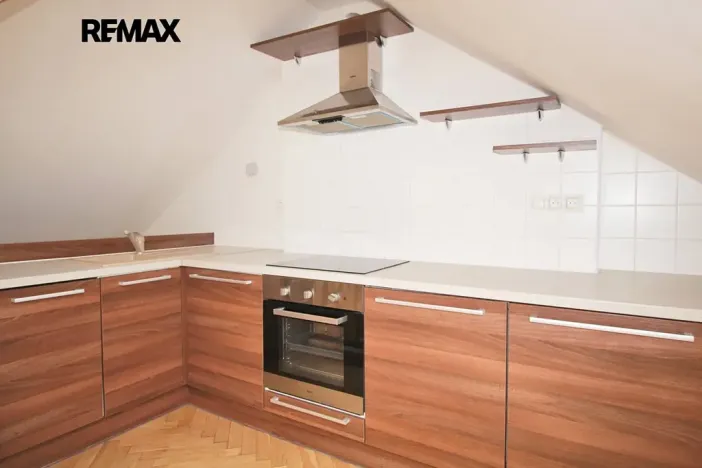 Prodej bytu 4+1, Praha - Nové Město, Lípová, 166 m2