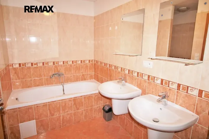 Prodej bytu 4+1, Praha - Nové Město, Lípová, 166 m2