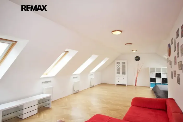 Prodej bytu 3+1, Praha - Nové Město, Lípová, 155 m2