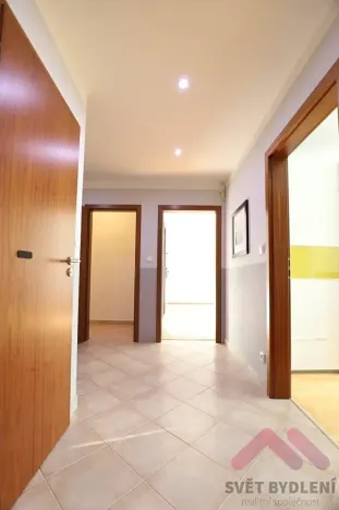 Pronájem bytu 3+kk, Praha - Záběhlice, Mattioliho, 82 m2