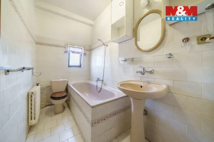 Prodej rodinného domu, Karlovy Vary - Stará Role, Korunní, 96 m2