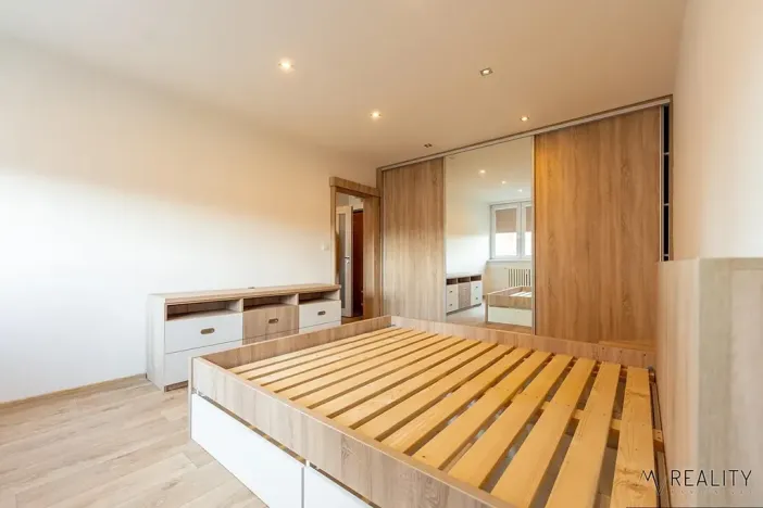 Pronájem bytu 1+1, Ostrava, Varenská, 36 m2