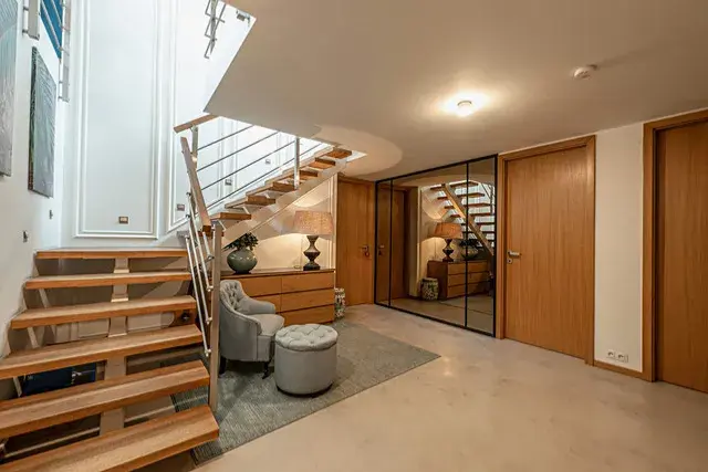 Pronájem bytu 4+kk, Praha - Holešovice, Komunardů, 200 m2