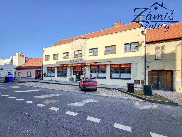 Pronájem bytu 2+1, Nové Strašecí, U Školy, 77 m2