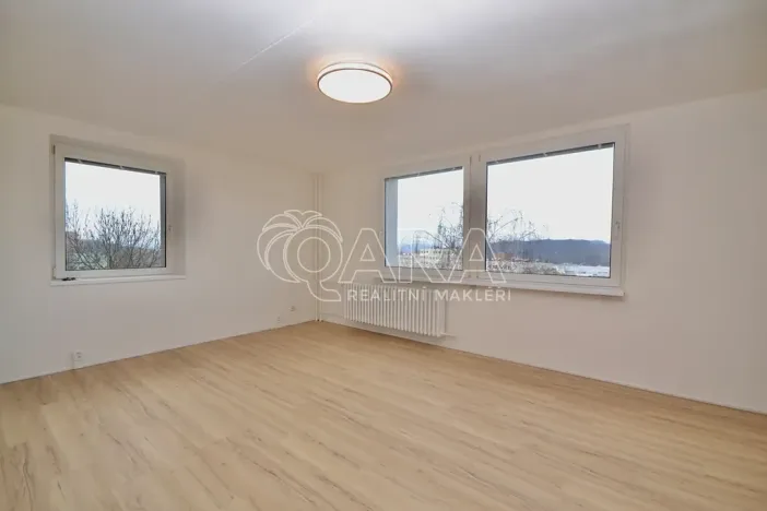 Pronájem bytu 1+1, Praha - Hloubětín, Kukelská, 43 m2