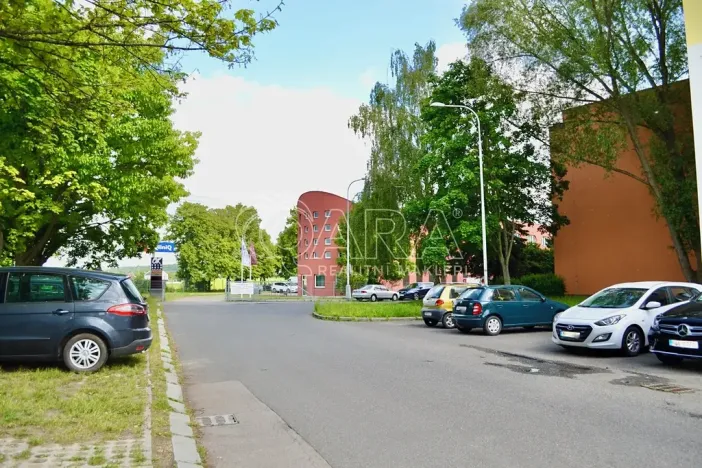 Pronájem bytu 3+1, Praha - Čimice, Křivenická, 72 m2