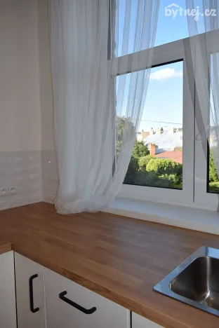 Pronájem bytu 2+kk, Jihlava, Třebízského, 42 m2